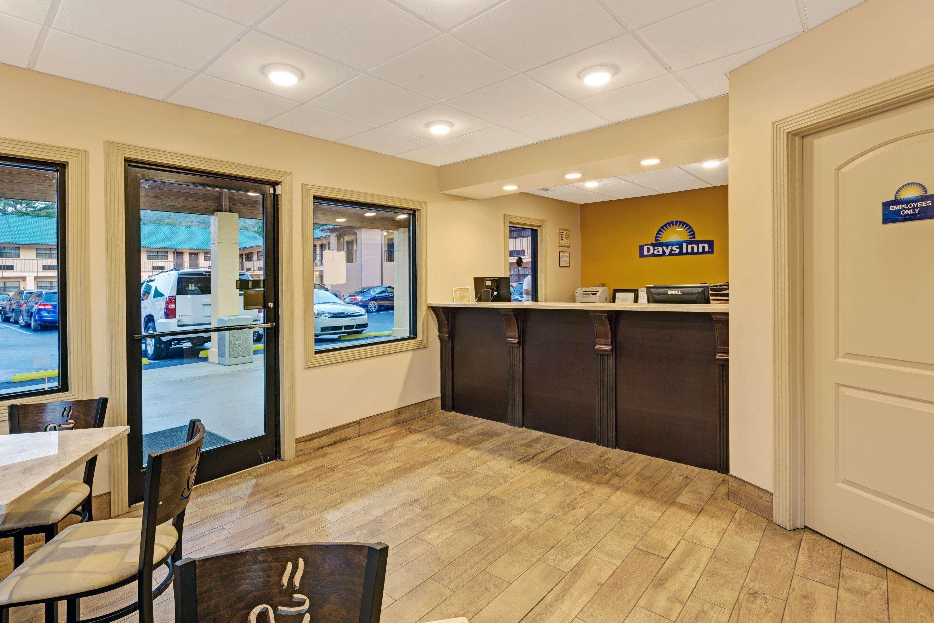 Days Inn By Wyndham Cherokee Near Casino Exterior foto